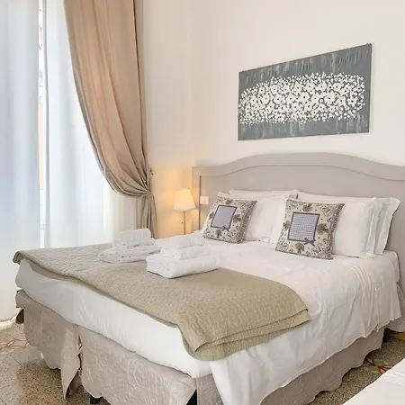 Biancorèroma Couette-café 4*