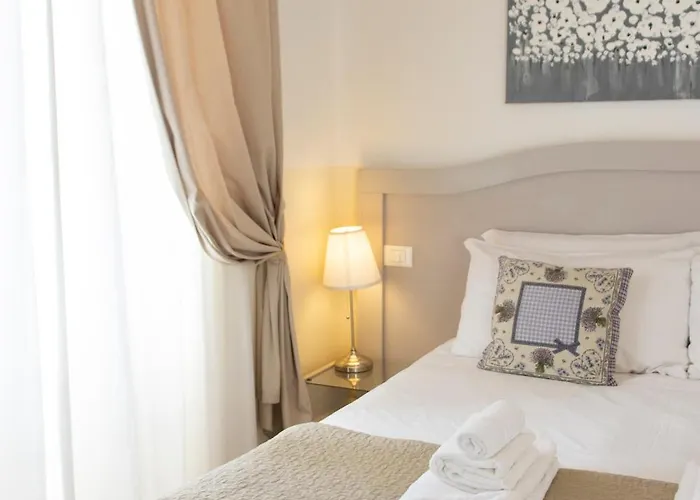 Biancore Nocleg ze śniadaniem 4*