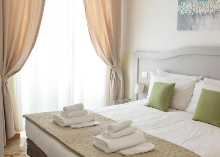 Biancore Nocleg ze śniadaniem 4*