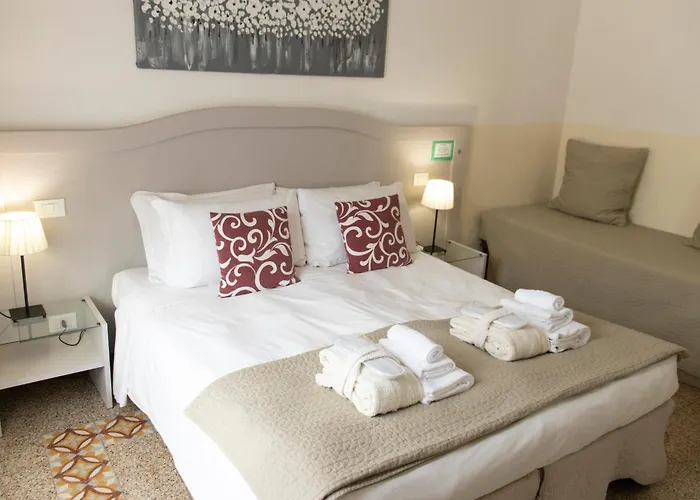 Biancore Nocleg ze śniadaniem 4*