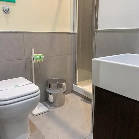 לינה וארוחת בוקר Biancoreroma